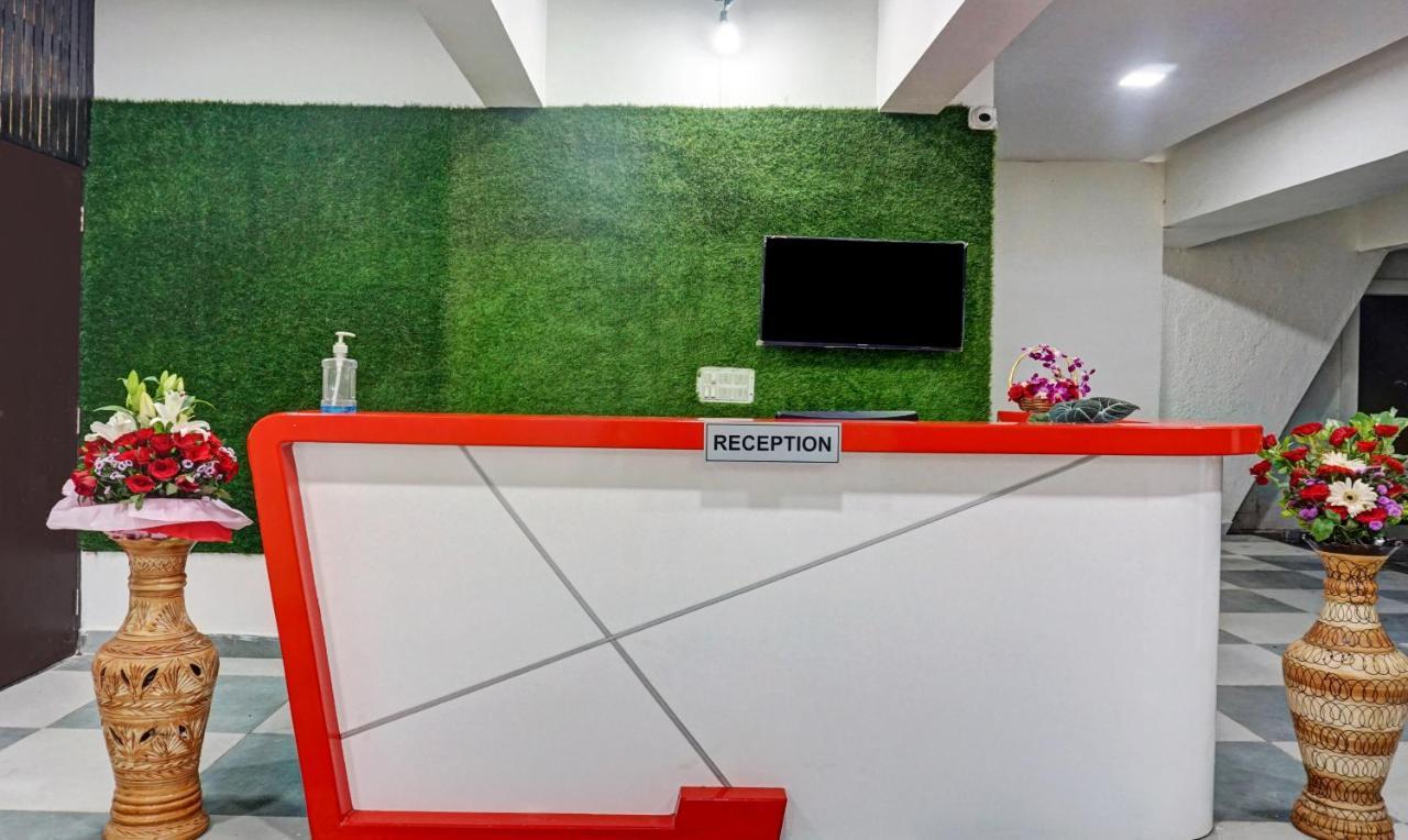 Hotel Treebo Tulip à Pune Extérieur photo