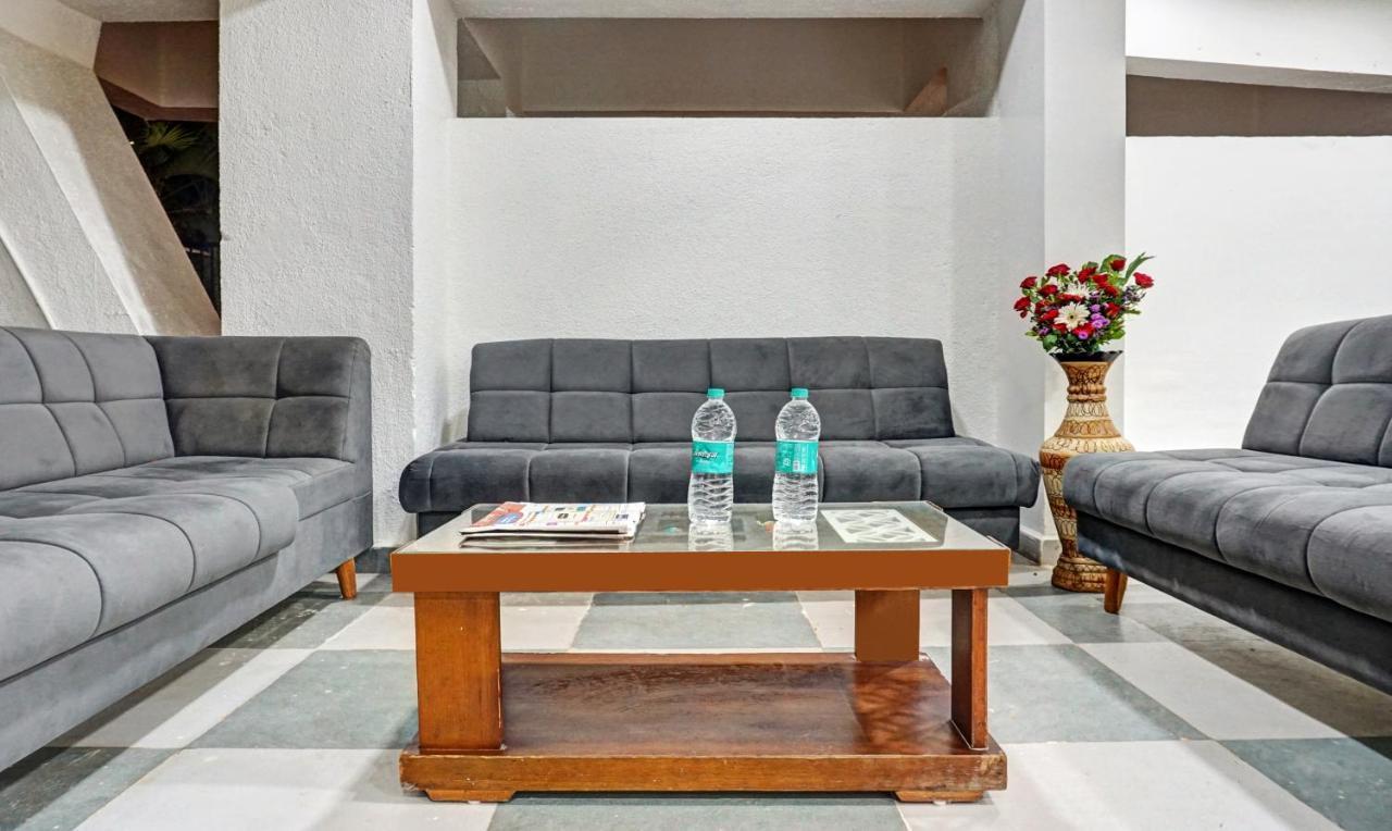 Hotel Treebo Tulip à Pune Extérieur photo