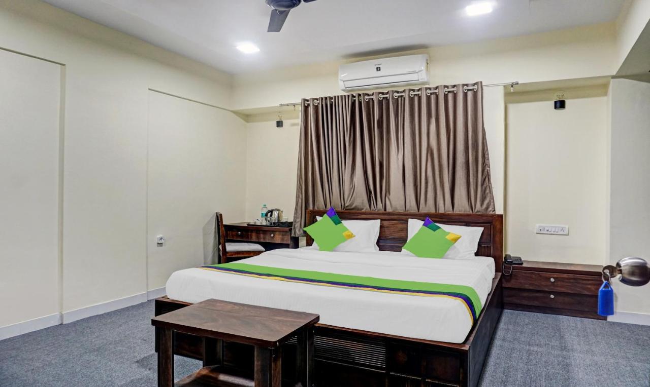 Hotel Treebo Tulip à Pune Extérieur photo