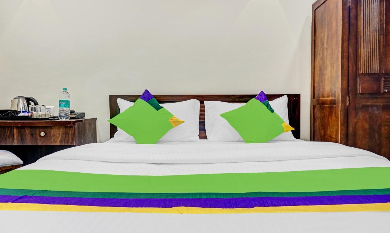 Hotel Treebo Tulip à Pune Extérieur photo